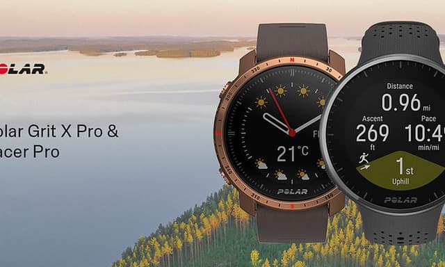 Smartklokkene Polar Pacer Pro og Polar Grit X Pro sport ved siden av hverandre og innsjø i bakgrunnen