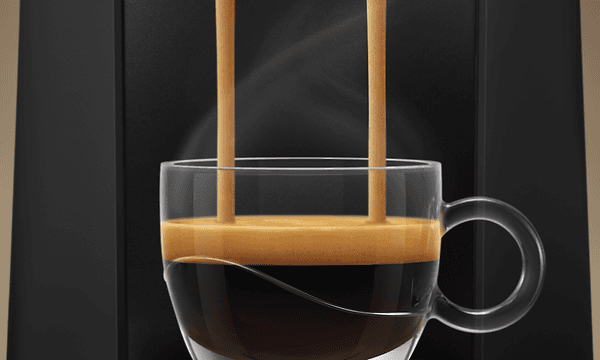 Senseo Original Plus kapselmaskin med crema system brygger kaffe med et kremet lag med skum