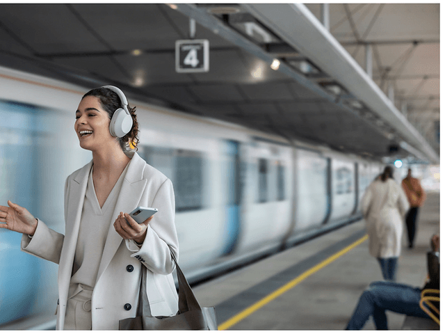 sony-wh1000xm5-around-ear-headphones