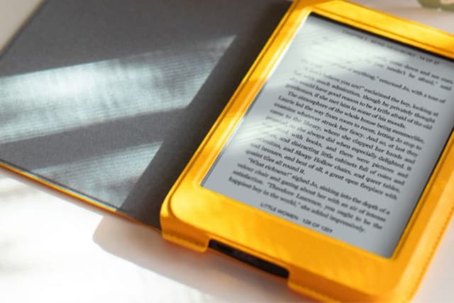 Kobo e-kirjan lukulaitteella voit lukea helposti kaikkialla