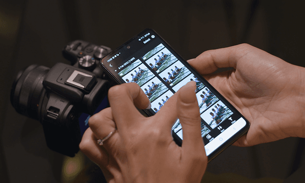 Canon EOS R10 - Stay Connected