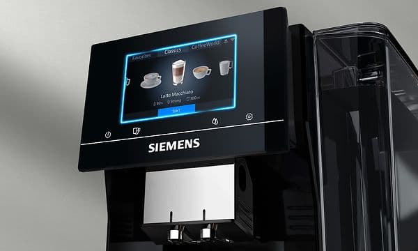 Lähikuva Siemens EQ700 -kahvikoneesta, jossa älykäs iSelect-näyttö