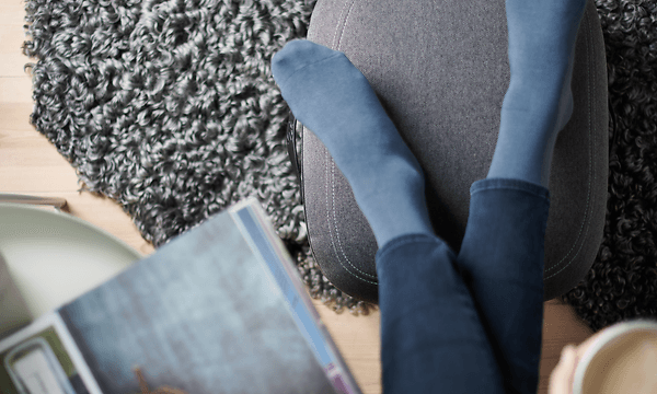 The re. Luxury foot massager is equipped with a removable heated seat cushion