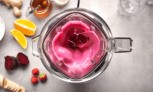 F&B High-speed blender har en kraftig motor med overophedningsbeskyttelse