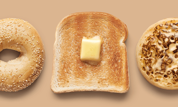 F&B digital brødrister har 2 brede slidser, der gør ristning ekstra let
