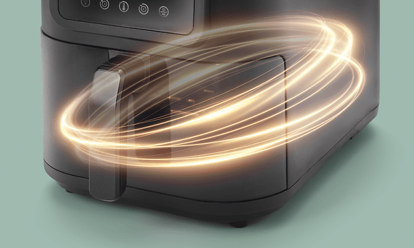 F&B Slim Line AirFryer og illustrasjon av den sirkulerende 360 varmluften inni
