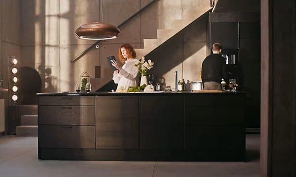 Edge black ash