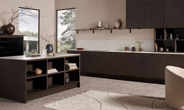 Et køkken i Japandi-stil: Epoq Edge Pillar Dark Oak