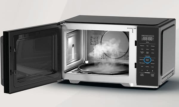 Beko-mikrobølgeovn med som rengjøres med damp