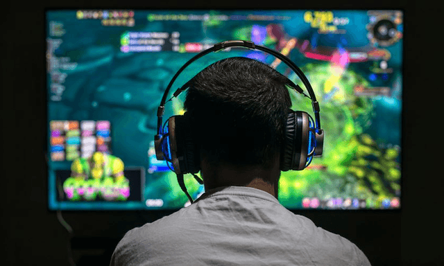 Gaming_AdobeStock_145149580 new