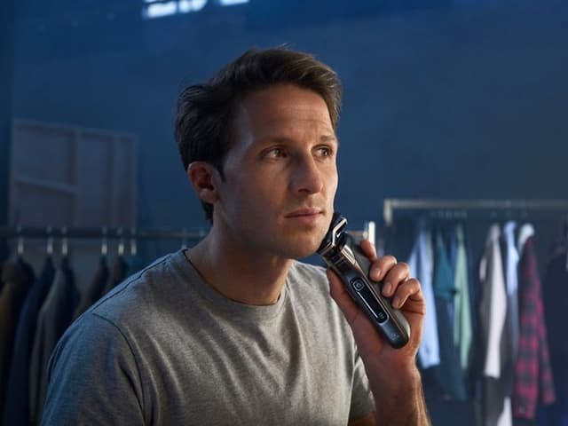 Philips S8000_hero image 1