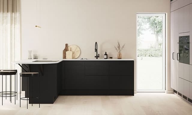 Epoq - Kitchen without upper cabinets - Epoq Trend Taupe and Pure Matt Black kitchen
