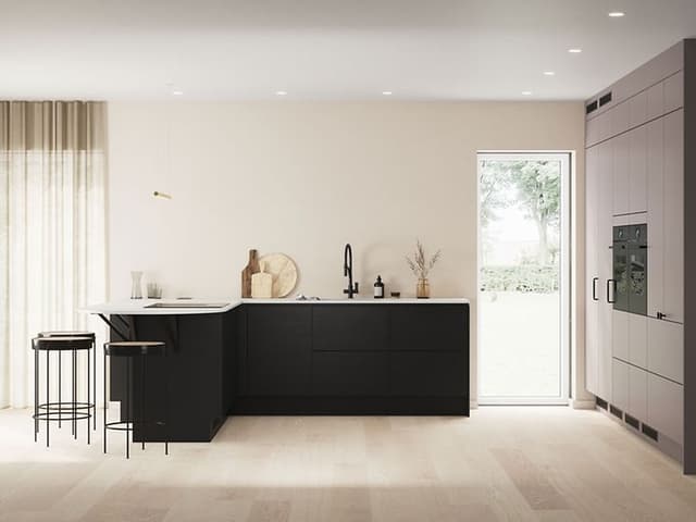 Epoq - Kitchen without upper cabinets - Epoq Trend Taupe and Pure Matt Black kitchen