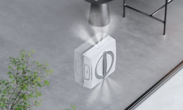 Ecovacs Winbot W2 OMNI vindusvaskerobot med auto-spray med tredoble dyser