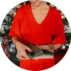 Circled Xmas Gift Mother