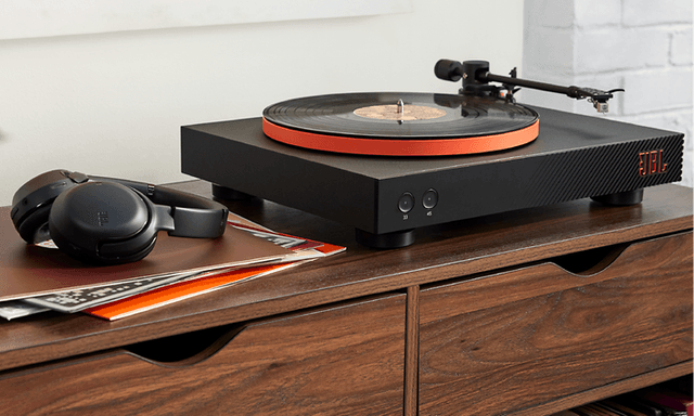 02 JBL SPINNER - 1600 px