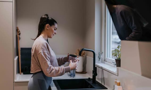 Kahvinkeittimen puhdistus - kahvinkeittimen kalkinpoisto