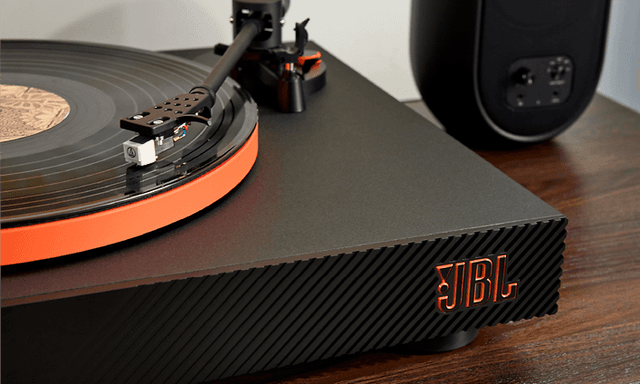 JBL - Spinner - LP-soitin - Vinyylisoitin