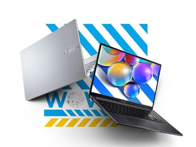 ASUS Vivobook 15 OLED -kannettavat tietokoneet valkoisella taustalla