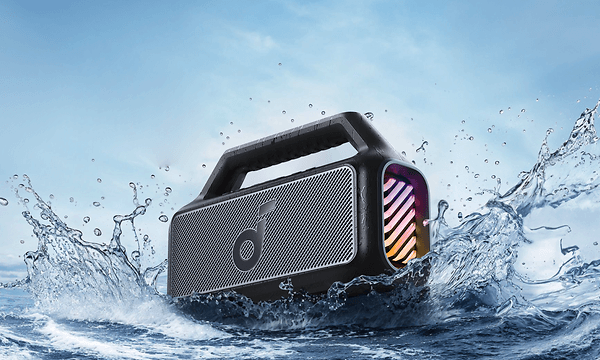 Soundcore Boom 2 in water