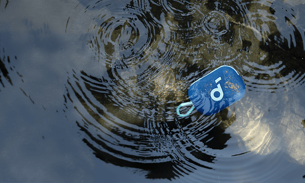 Select 4 speaker in water