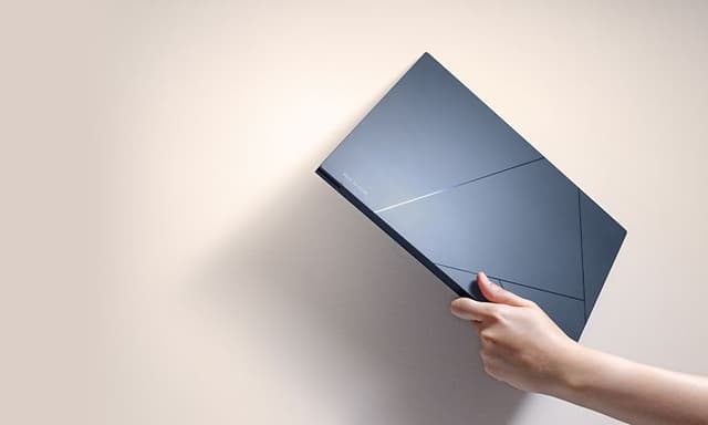 Zenbook 14 OLED – Erittäin ohut muotoilu