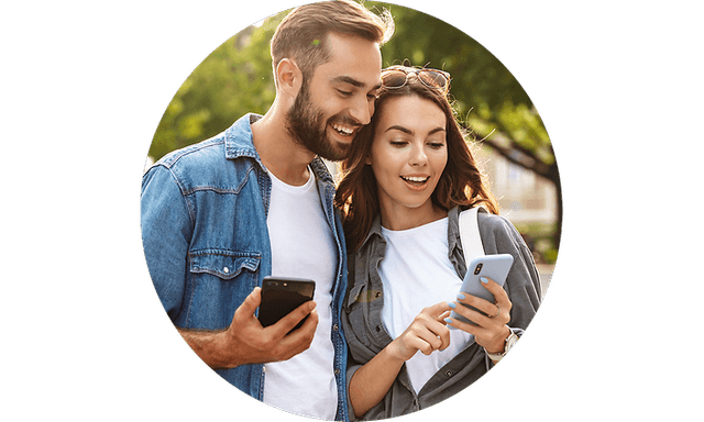 circle-phone-couple