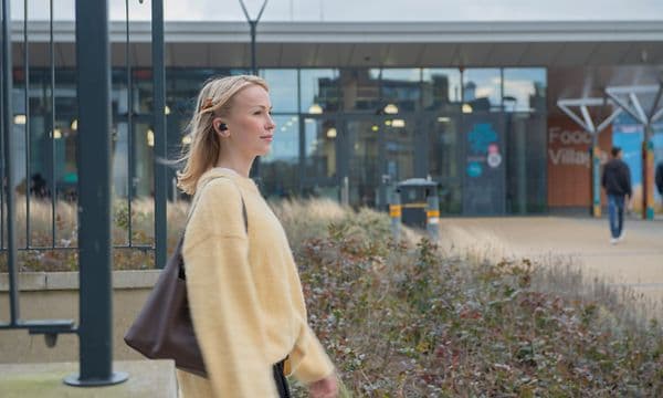 Sony WF-C710N har støjreduktion og ambient sound