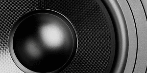 Speaker 3200x1800