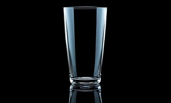 MDA - Dishwasher - Tall water glass against black background