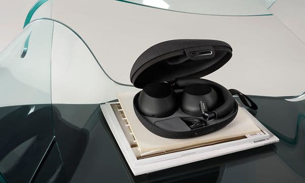 Sony WH-1000x m6 headphones