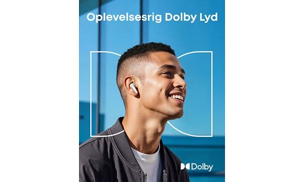Mand med Soundcore Liberty 5-høretelefoner og teksten "Oplevelsesrig Dolby-lyd"