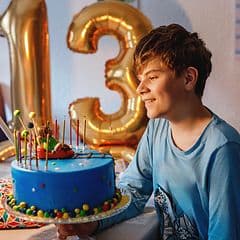 gift 13 AdobeStock_845139737