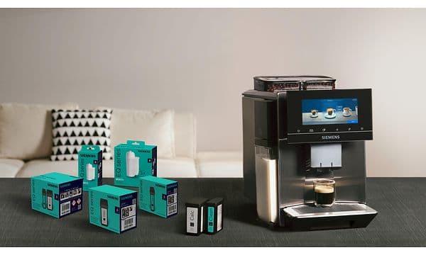 EQ900 Plus - For those who demand the highest standards from their coffee and want the convenience of fully automatic cleaning
