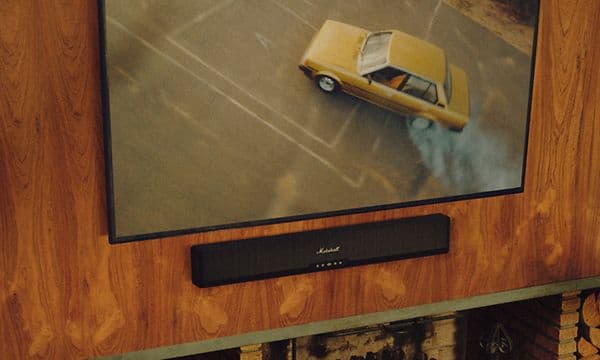 HESTON-60-TV with car and soundbar under