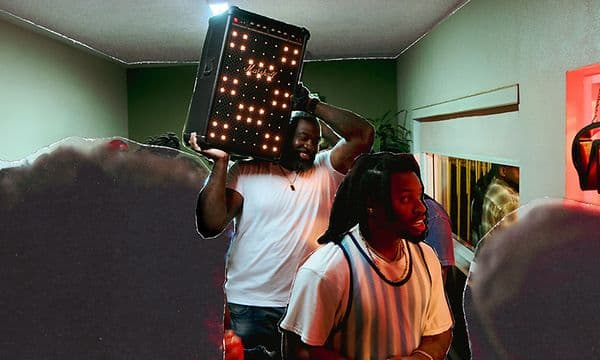 bromley-750-Man carrying speaker