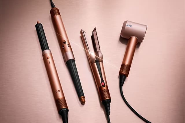 Dyson Supersonic - Testivoittaja hiustenkuivaaja ja lisätarvikkeet