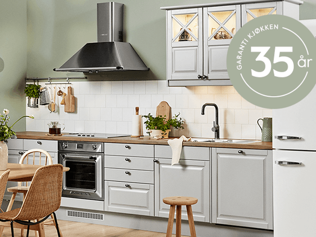 Epoq hyttekjøkken med garantilogo