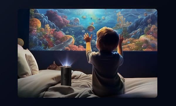 Capsule 3 Laser - barn ser noget på skærmen