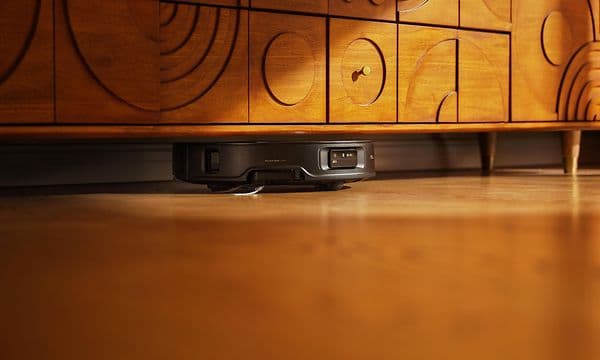 Roborock Saros Z70 - Voimakas imuteho ja kompakti muotoilu