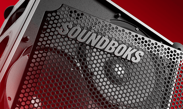 Nærbilde av Soundboks 4-høyttaleren og dens tilpassbare front