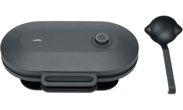 Wilfa Double Joy -kaksoivohvelirauta ja kauha taikinalle
