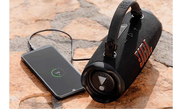 JBL Charge 6 -kaiuttimen sisäänrakennettu varavirtalähde