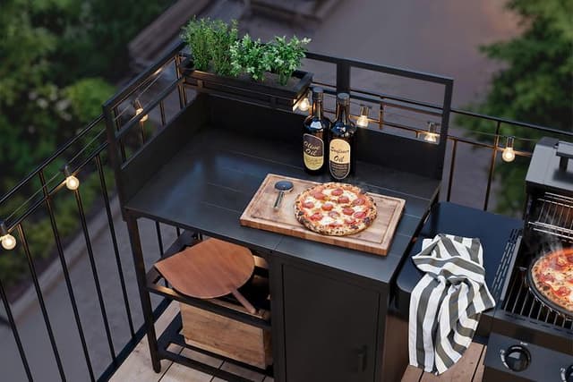 Vari-kesäkeittiö kerrostaloasunnon terassilla