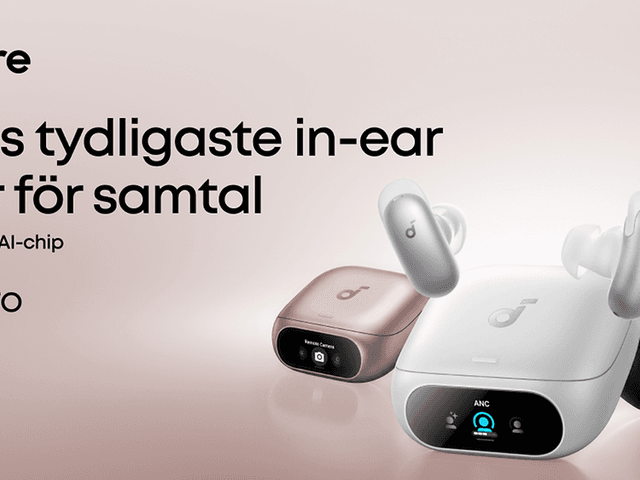 Bild på fyra set av Soundcore Liberty 5 Pro-hörlurar och texten: Världens tydligaste in-ear hörlurar för samtal.