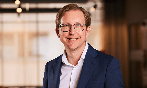 Corporate - Management - Portrait - Mark Hammarberg