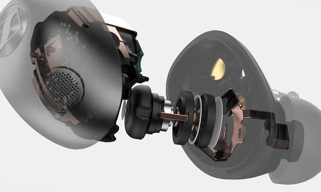 Röntgenvy som visar de olika komponenterna i Sennheiser Momentum True Wireless 5-hörlurarna.
