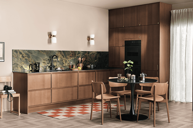 Edge Walnut_Contour_Ceramic Verde Borgogna